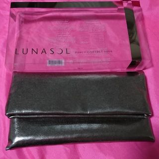 ルナソル(LUNASOL)のルナソル クリスマス コフレ ポーチ 2008 未使用 LUNASOL クラッチ(ポーチ)