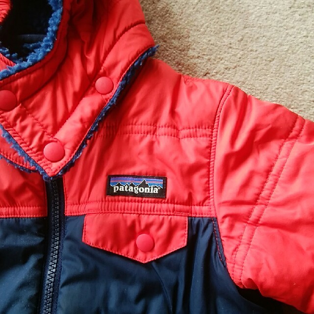 patagonia(パタゴニア)のパタゴニア2T キッズ/ベビー/マタニティのキッズ服男の子用(90cm~)(ジャケット/上着)の商品写真