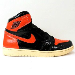 ナイキ(NIKE)の【新品】NIKE AIR JORDAN 1 エアジョーダン　スニーカー(スニーカー)