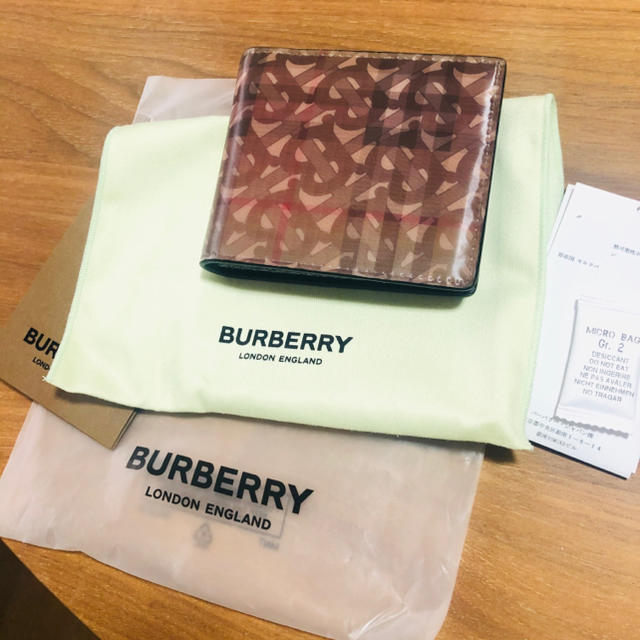 BURBERRY(バーバリー)のBurberry 新作　折り財布 メンズのファッション小物(折り財布)の商品写真