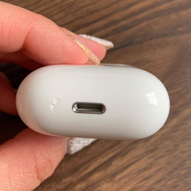 Apple(アップル)のAirPods 第1世代 スマホ/家電/カメラのオーディオ機器(ヘッドフォン/イヤフォン)の商品写真