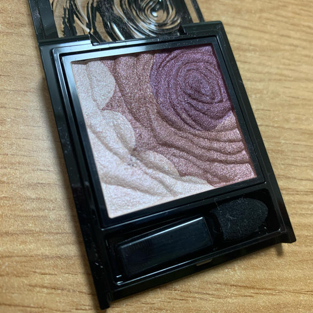 KATE(ケイト)のkate dark rose shadow #pu-1 コスメ/美容のベースメイク/化粧品(アイシャドウ)の商品写真