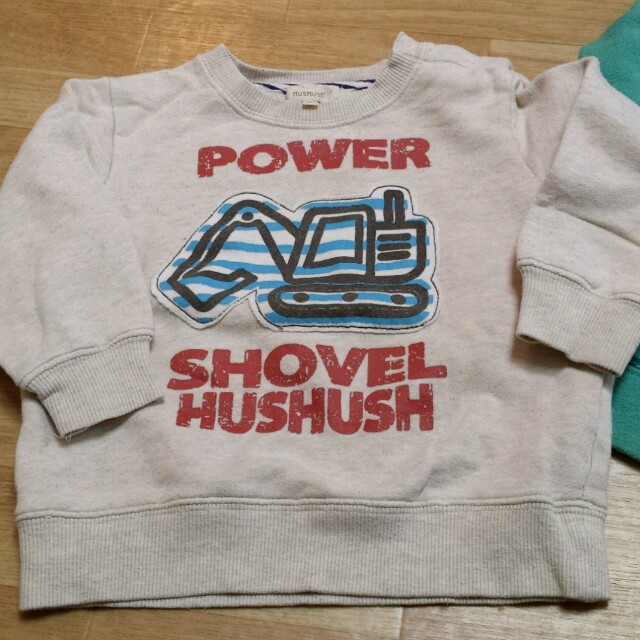 HusHush(ハッシュアッシュ)のHusHush 90 トレーナーセット キッズ/ベビー/マタニティのキッズ服男の子用(90cm~)(Tシャツ/カットソー)の商品写真