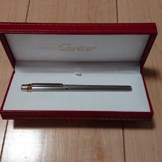 カルティエ(Cartier)のマスト　ドゥ　カルティエ　(万年筆)(ペン/マーカー)