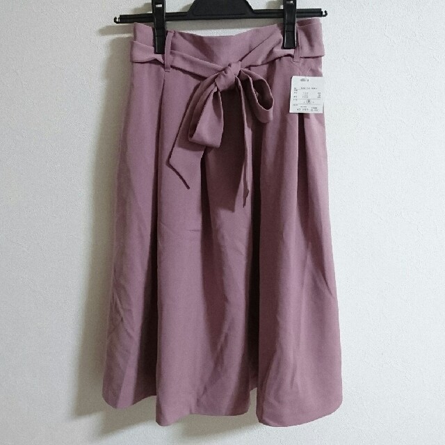 HONEYS(ハニーズ)の新品タグつき☆ハニーズ GLACIER 共リボンベルトつきフレアスカート ピンク レディースのスカート(ひざ丈スカート)の商品写真