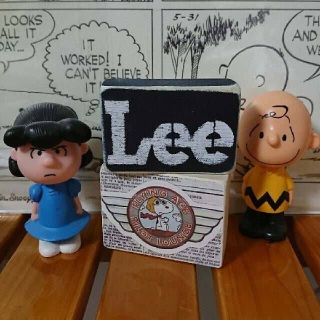 PEANUTS(ピーナッツ)のまよのすけ様専用☆フライングスヌーピー風 ヴィンテージ ウッドサインプレート看板 ハンドメイドのインテリア/家具(インテリア雑貨)の商品写真