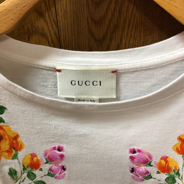 Gucci(グッチ)の❤️GUCCI・チルドレンbeeプリントＴシャツ・美品 レディースのトップス(Tシャツ(半袖/袖なし))の商品写真