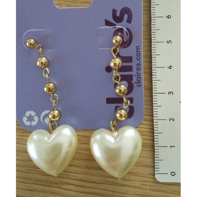 claire's(クレアーズ)の新品未使用  ハートのピアス クレアーズ レディースのアクセサリー(ピアス)の商品写真