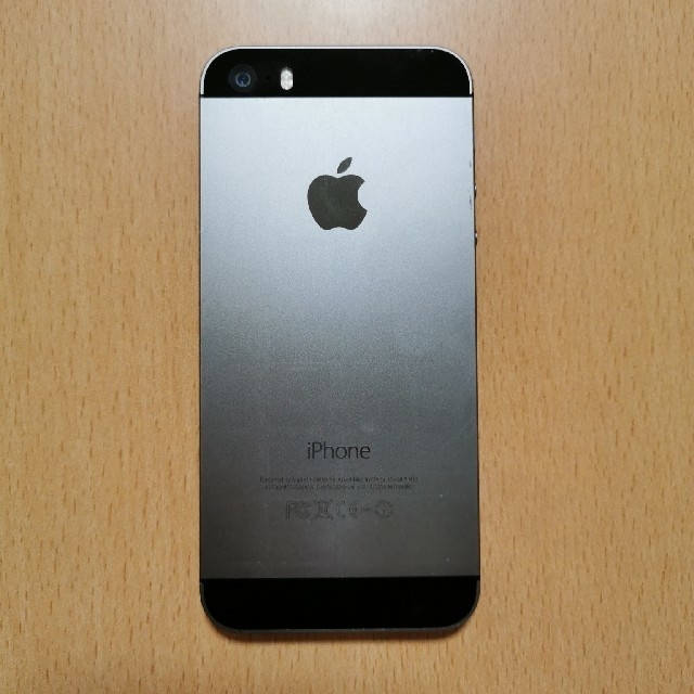 iPhone(アイフォーン)のiPhone5S 　32GB スマホ/家電/カメラのスマートフォン/携帯電話(スマートフォン本体)の商品写真