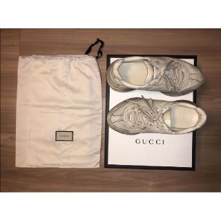 グッチ(Gucci)の【値下げ】美品　GUCCI　スニーカー(スニーカー)