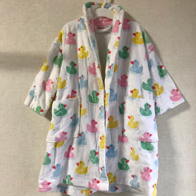 Cath Kidston(キャスキッドソン)の( CathKidson ) アヒル柄キッズバスローブ キッズ/ベビー/マタニティのキッズ服女の子用(90cm~)(パジャマ)の商品写真