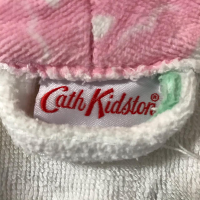 Cath Kidston(キャスキッドソン)の( CathKidson ) アヒル柄キッズバスローブ キッズ/ベビー/マタニティのキッズ服女の子用(90cm~)(パジャマ)の商品写真