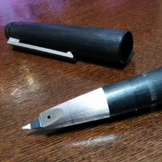 ラミー(LAMY)のLAMY2000 万年筆 F(ペン/マーカー)