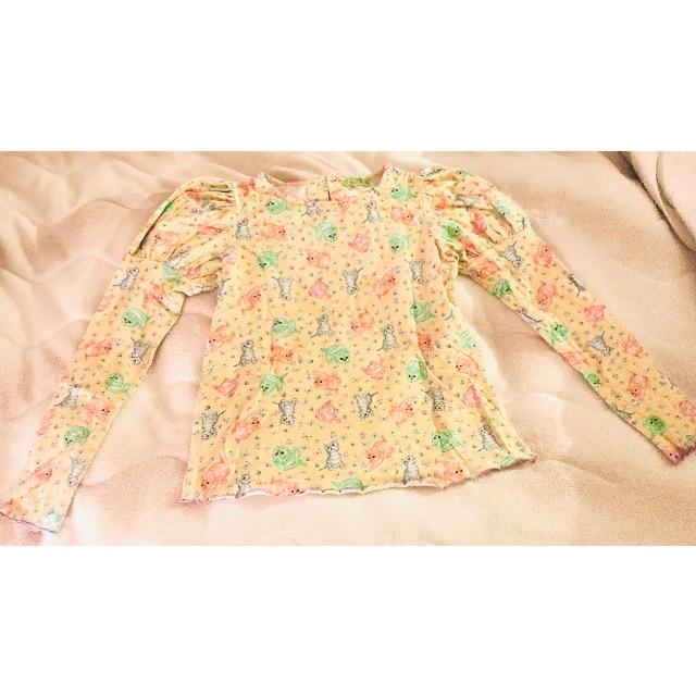 fafa(フェフェ)の【専用】fafaネコ柄トップス 140cm キッズ/ベビー/マタニティのキッズ服女の子用(90cm~)(Tシャツ/カットソー)の商品写真