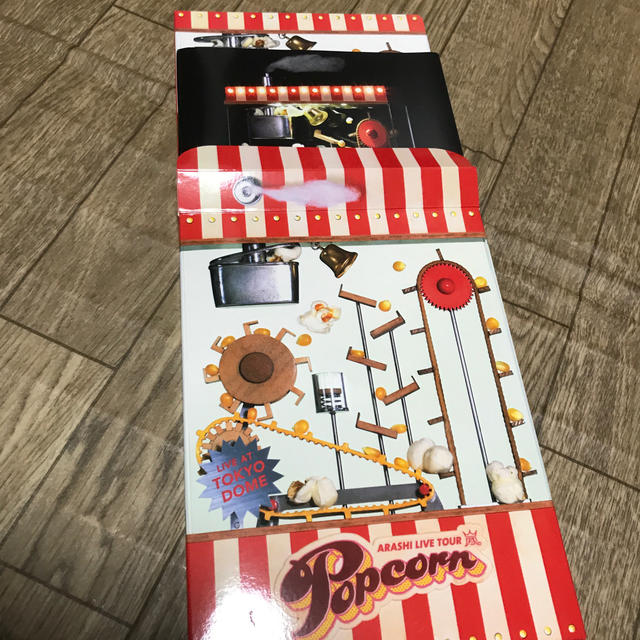 嵐(アラシ)のARASHI　LIVE　TOUR　Popcorn DVD エンタメ/ホビーのDVD/ブルーレイ(ミュージック)の商品写真