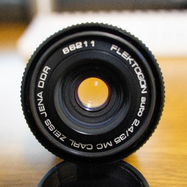 Carl Zeiss Jena Flektogon 35mm F2.4 M42 スマホ/家電/カメラのカメラ(レンズ(単焦点))の商品写真