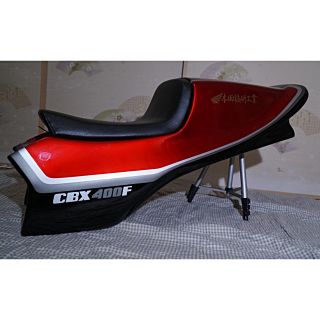 ホンダ(ホンダ)の美品　CBX400F赤黒シングルシートセット(パーツ)