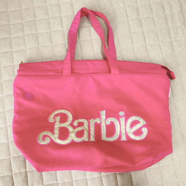 Barbie(バービー)のBarbie トートバッグ 旅行バッグ バービー レディースのバッグ(トートバッグ)の商品写真