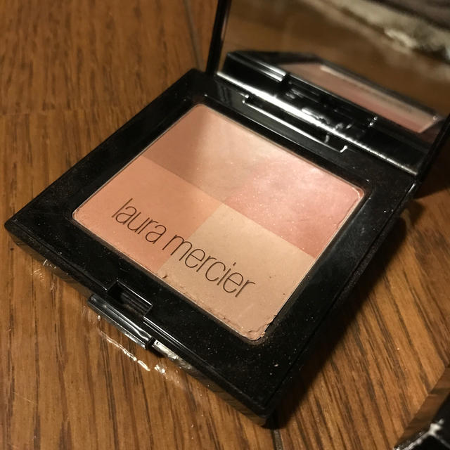 laura mercier(ローラメルシエ)のローラメルシエ　フェイスカラー コスメ/美容のベースメイク/化粧品(フェイスカラー)の商品写真