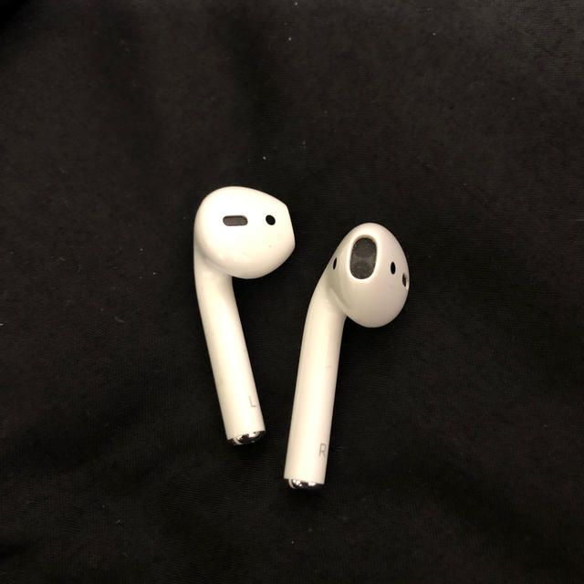 Apple Air Pods 充電器無し。ワイヤレスイヤホン