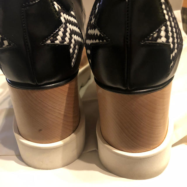 Stella McCartney(ステラマッカートニー)のステラマッカートニー   エリス　スターシューズ　黒　36 レディースの靴/シューズ(ローファー/革靴)の商品写真