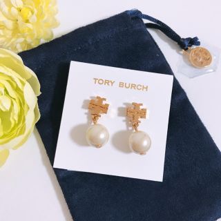 トリーバーチ(Tory Burch)の新品未使用◇トリーバーチ◇ゆれるパールがかわいい◇ドロップピアス(ピアス)