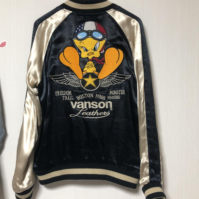 VANSON(バンソン)のVANSON×LOONEY TUNES 2017AWリバーシブルサテンスカジャン メンズのジャケット/アウター(スカジャン)の商品写真