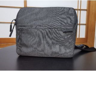 インケース(Incase)のincase
Point & Shoot Field Bag(メッセンジャーバッグ)