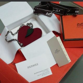 エルメス(Hermes)の♡エルメス　リンゴ　フルーツチャーム　キーホルダー♡(キーホルダー)