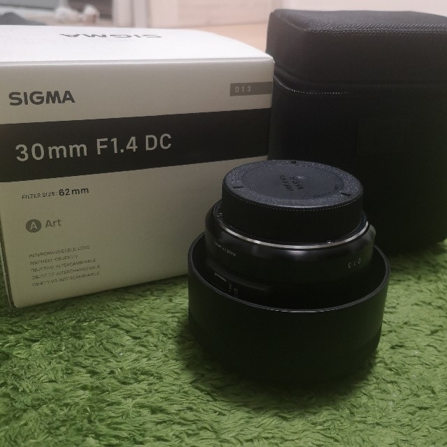 SIGMA(シグマ)のSIGMA 30mm F1.4 DC Art PENTAX マウント スマホ/家電/カメラのカメラ(レンズ(単焦点))の商品写真