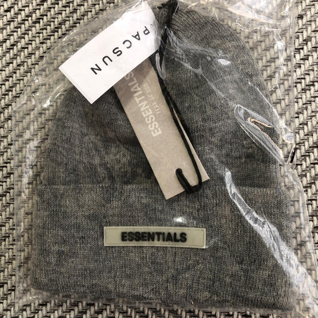 FEAR OF GOD(フィアオブゴッド)のFear Of God Essentials Cuff Beanie メンズの帽子(ニット帽/ビーニー)の商品写真