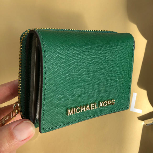 Michael Kors - 新作!マイケルコース三つ折り財布 Jewel Greenの通販