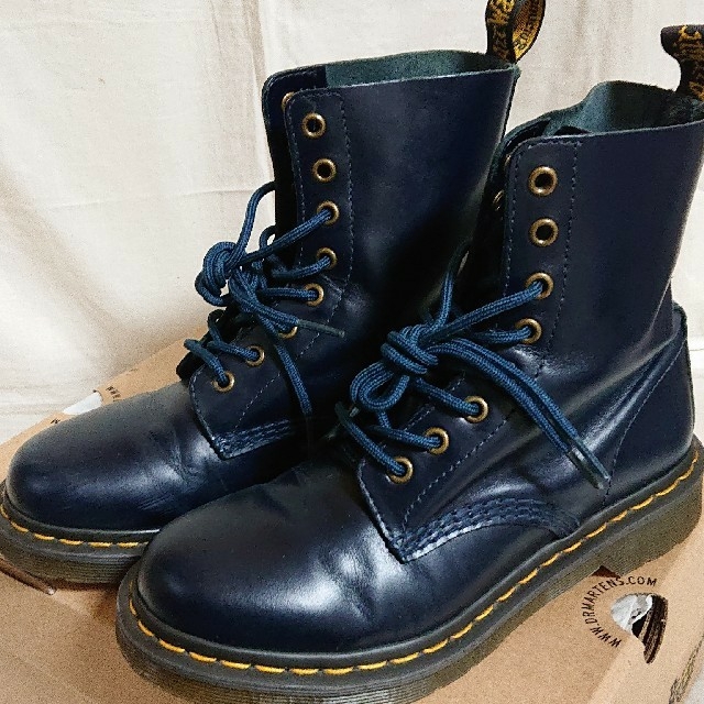 Dr.Martens(ドクターマーチン)のドクターマーチン 8ホール UK5 DRESS BLUE レディースの靴/シューズ(ブーツ)の商品写真