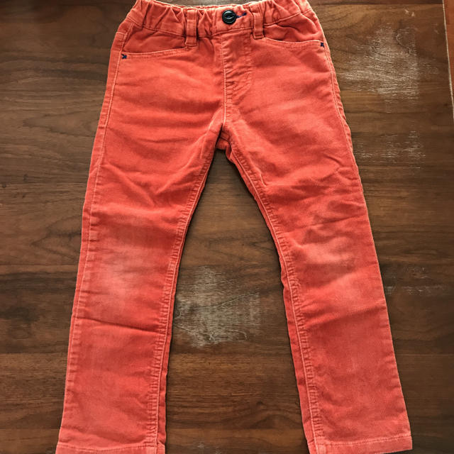 F.O.KIDS(エフオーキッズ)のエフオーキッズ　オレンジ　コーデュロイ  パンツ　100  キッズ/ベビー/マタニティのキッズ服男の子用(90cm~)(パンツ/スパッツ)の商品写真