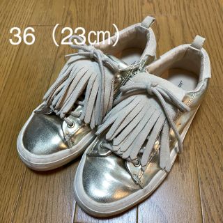 ザラ(ZARA)のスニーカー　ゴールド　フリンジ　2way(スニーカー)