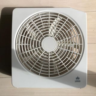 ロゴス(LOGOS)の《最終値下げ》ロゴス LOGOS 電池式どこでも扇風機 キャンプ用扇風機(その他)