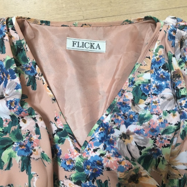 UNITED ARROWS(ユナイテッドアローズ)の美品 FLICKA 花柄ワンピース レディースのワンピース(ひざ丈ワンピース)の商品写真