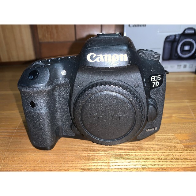 Canon(キヤノン)のガッシーさま専用【中古品】Canon EOS 7D mark2 ボディ その他 スマホ/家電/カメラのカメラ(デジタル一眼)の商品写真