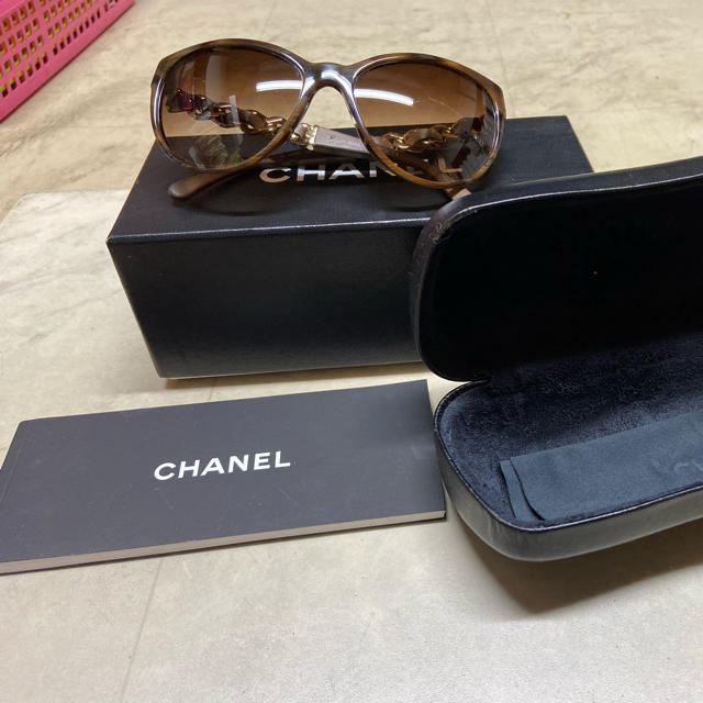 CHANEL sunglassレディース