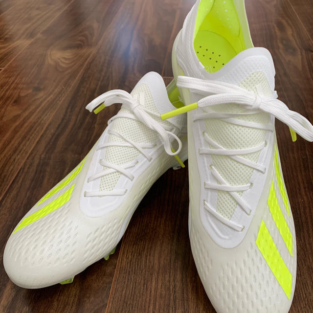 adidas サッカースパイク-
