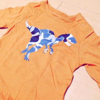ベビーギャップ(babyGAP)の恐竜柄長袖Tシャツ(Ｔシャツ)