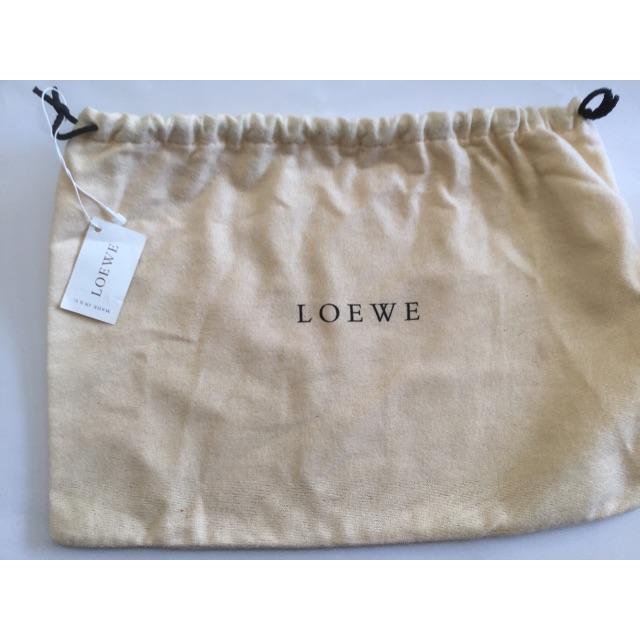 LOEWE(ロエベ)のLOEWE プチバック 保存袋付 レディースのバッグ(ショルダーバッグ)の商品写真