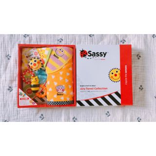 サッシー(Sassy)のsassy 歯固め　ガラガラ　ベビー　出産祝い　スタイ(知育玩具)