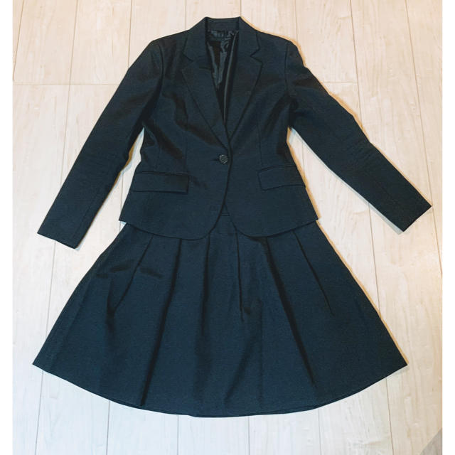 IMAGE(イマージュ)のスカートスーツ　セットアップ　チャコールグレー レディースのフォーマル/ドレス(スーツ)の商品写真