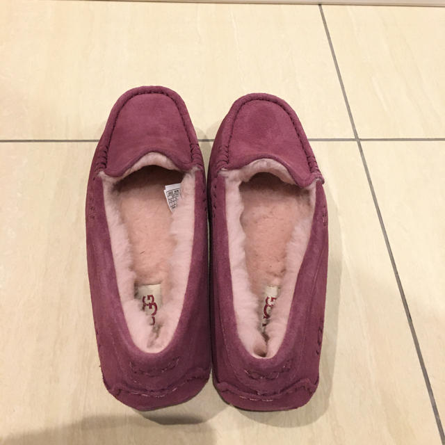 UGG モカシン アンスレー ピンク ブーゲンビリア24 UGG モカシン アンスレー ピンク ブーゲンビリア24