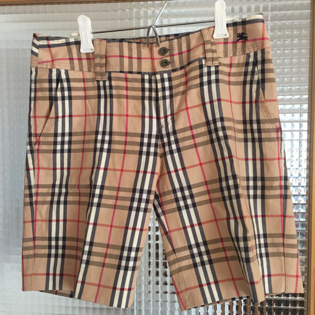 BURBERRY BLUE LABEL(バーバリーブルーレーベル)のしずく様専用 バーバリーブルーレーベル ハーフパンツ レディースのパンツ(ハーフパンツ)の商品写真