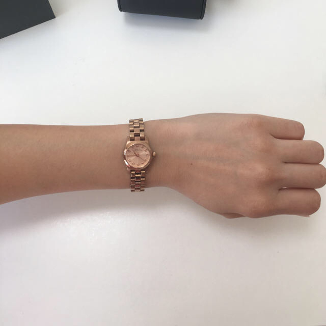 MARC BY MARC JACOBS(マークバイマークジェイコブス)のMBM3200 ピンクゴールド　腕時計 レディースのファッション小物(腕時計)の商品写真