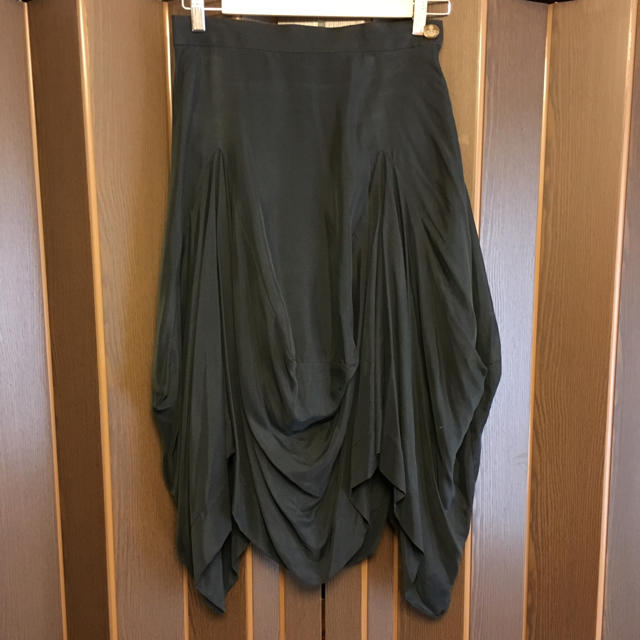 Vivienne Westwood(ヴィヴィアンウエストウッド)のヴィヴィアンウエストウッド☆ブラック変形スカート レディースのスカート(ロングスカート)の商品写真