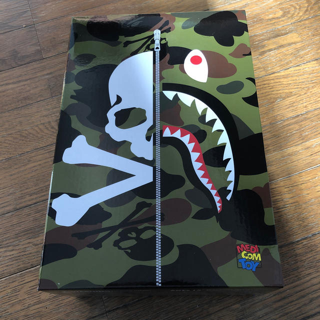 若者の大愛商品 100% BE@RBRICK BAPE VS MM & M 400% 日用品/生活雑貨