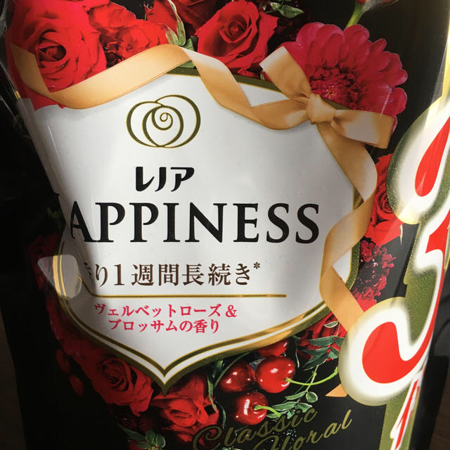 Happiness(ハピネス)のレノア　 柔軟剤 インテリア/住まい/日用品の日用品/生活雑貨/旅行(洗剤/柔軟剤)の商品写真